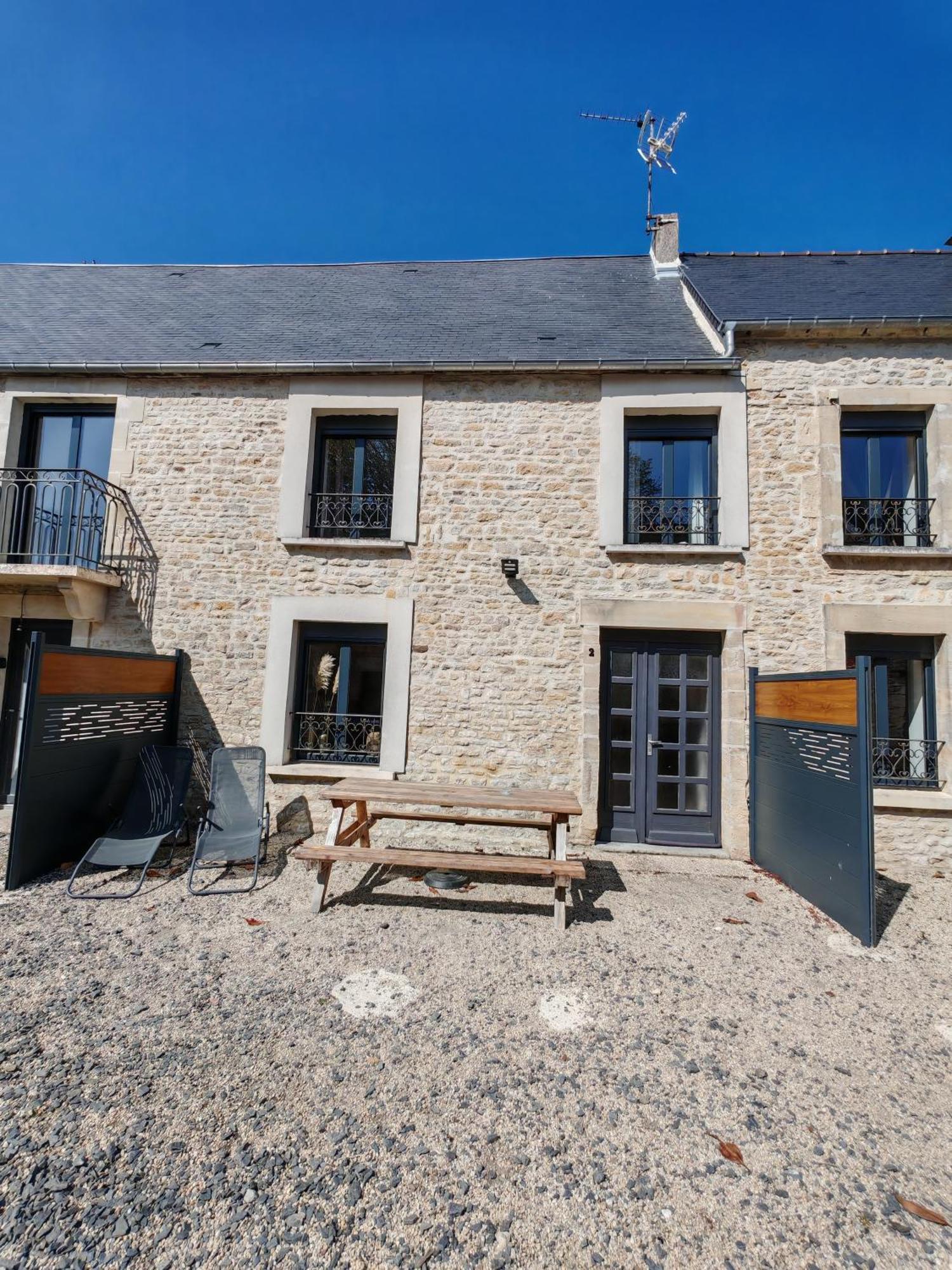 Le Domaine De La Gentilhommiere Situee Entre Bayeux Et Arromanches Les Bains Manvieux Dış mekan fotoğraf